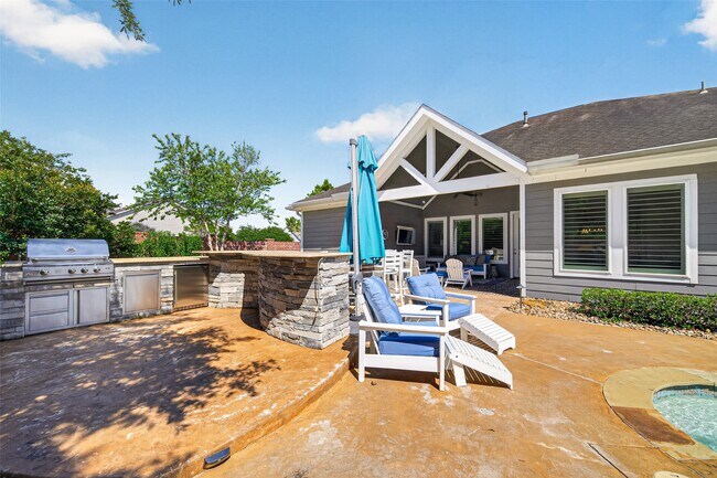 Building Photo - 2072 Laurie Darlin Dr
