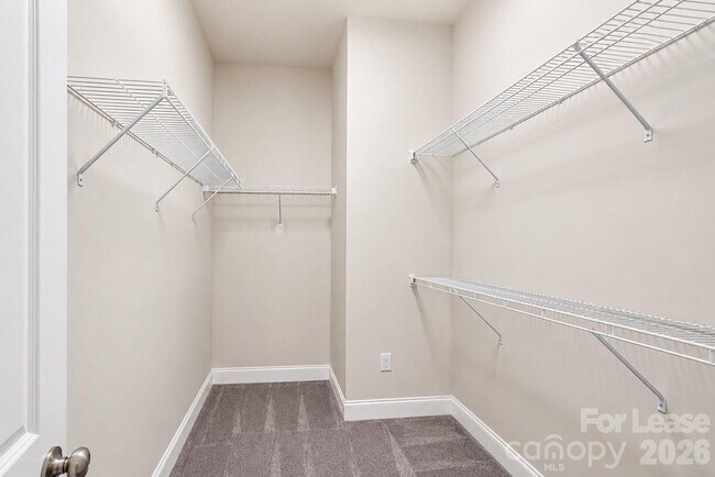 Building Photo - 104 Kentmore Dr