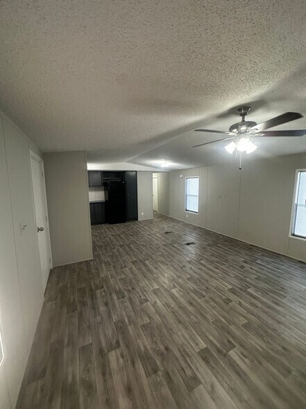 Building Photo - 33230 Walker North Rd