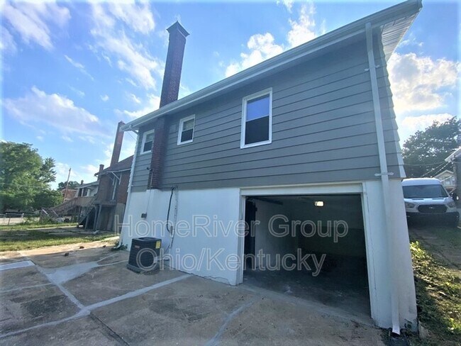 Building Photo - 3404 Mayfair Ave