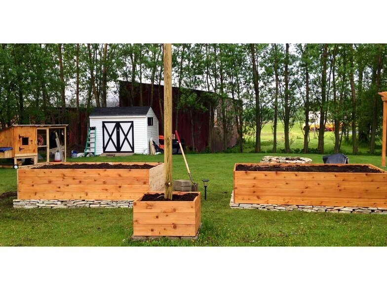 Backyard - 181 E Shore S