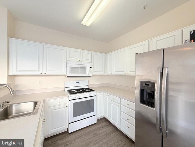 Building Photo - 112 Rabbit Chase Dr