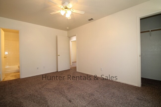 Building Photo - Immaculate Harker Heights 3 Bedroom
