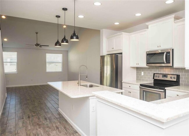 Building Photo - 11737 Brookside Dr