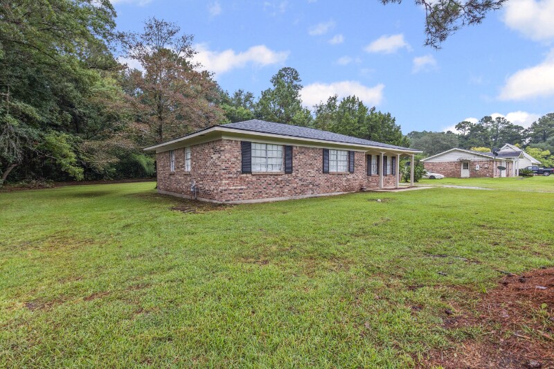 Building Photo - 3523 York Rd