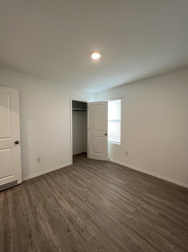 Building Photo - 13819 Llama Pl