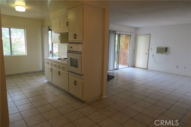 Building Photo - 1026 La Cadena Ave