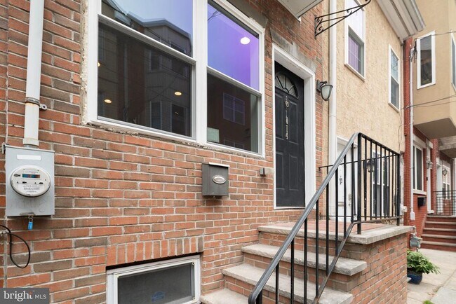 Building Photo - 1014 S Cleveland St