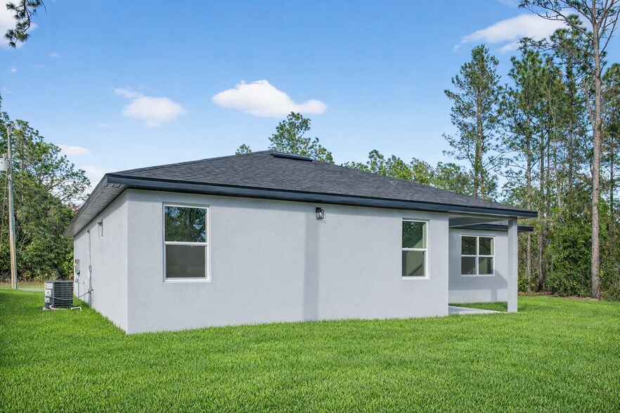 Building Photo - 1852 W Quaker Ln