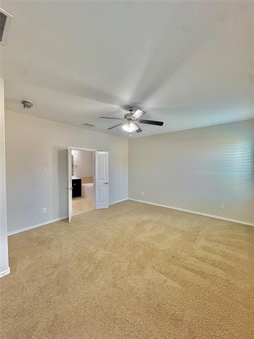 Building Photo - 204 Red Fox Ln