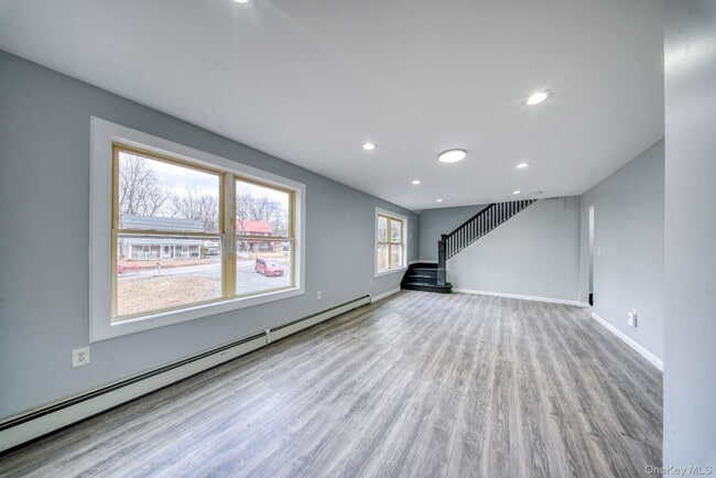 Building Photo - 22 Academy Ave