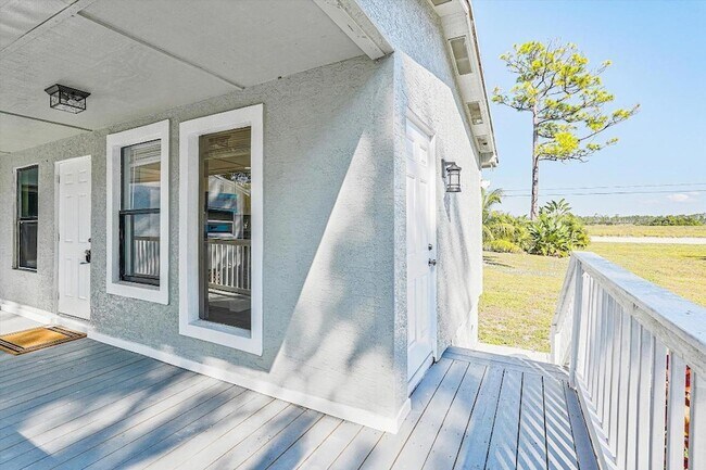 Building Photo - 17852 94th St N