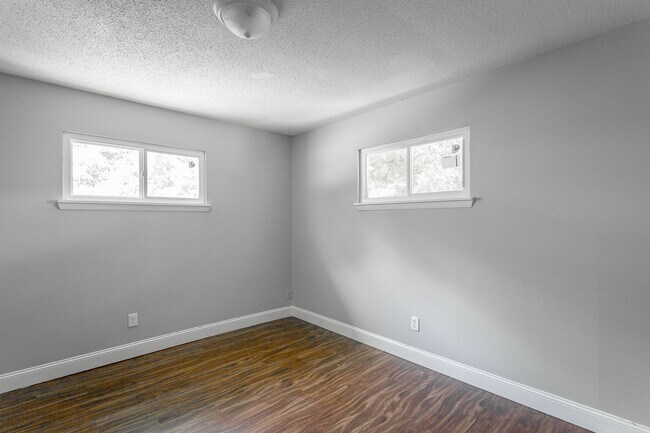Building Photo - 6303 Walden Ave