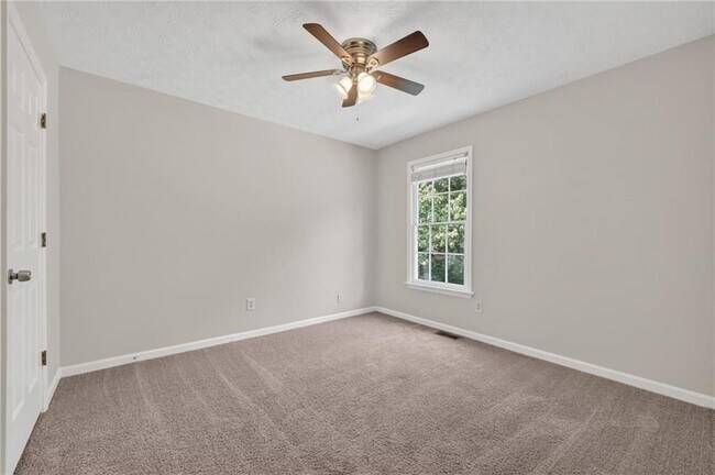 Building Photo - 12110 Greenmont Walk