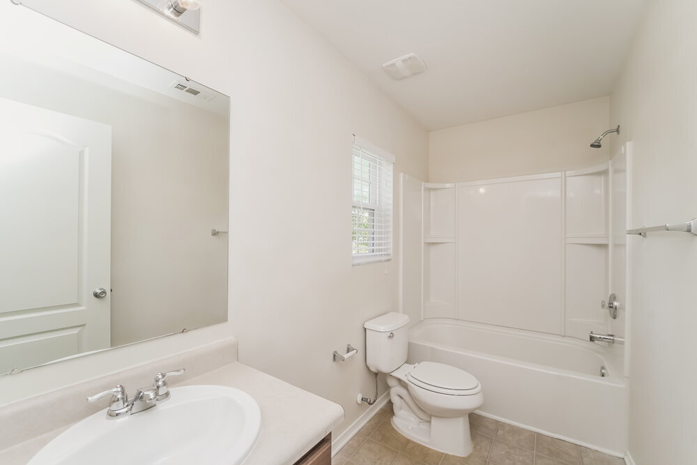 Building Photo - 6619 Ruth Ferrell Ct
