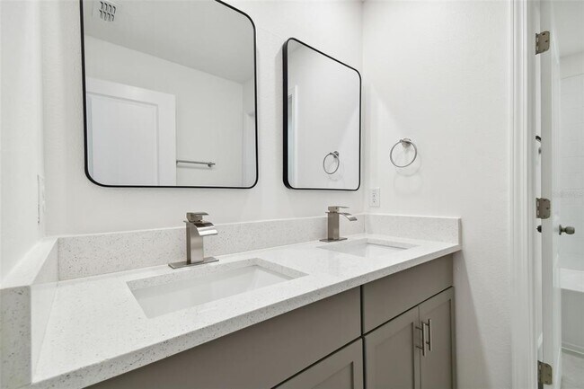 Building Photo - 5507 Rainwood Meadows Dr