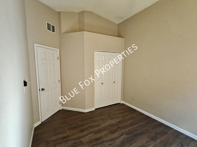 Building Photo - 5189 W Aquamarine St