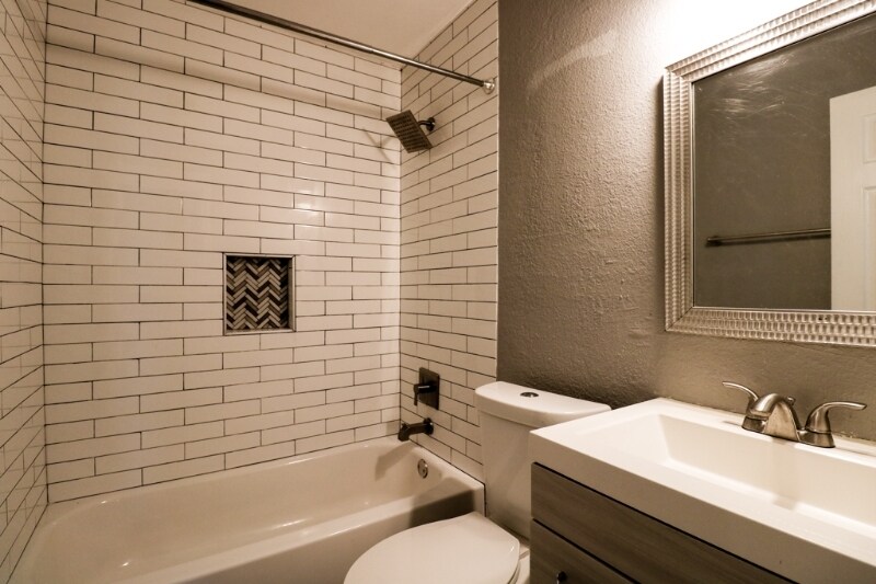 Building Photo - 2301 Tern Cir