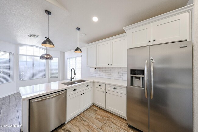 Building Photo - 6209 W Blackhawk Dr