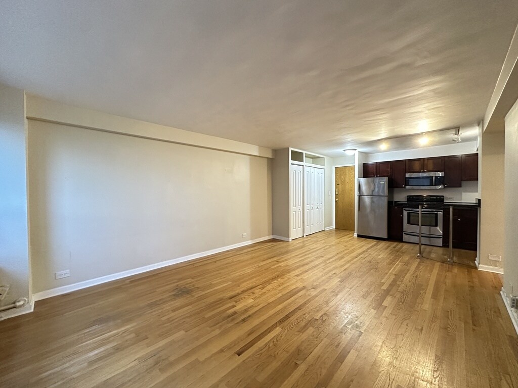 Building Photo - 4180 N Marine Dr