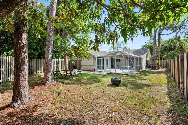 Building Photo - 1329 Periwinkle Pl