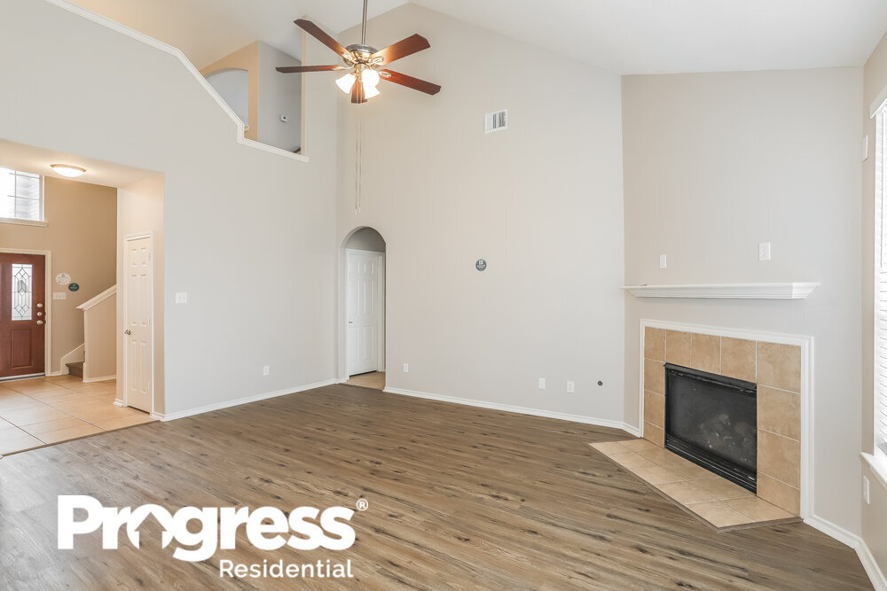 Building Photo - 4939 Forest Hurst Dr