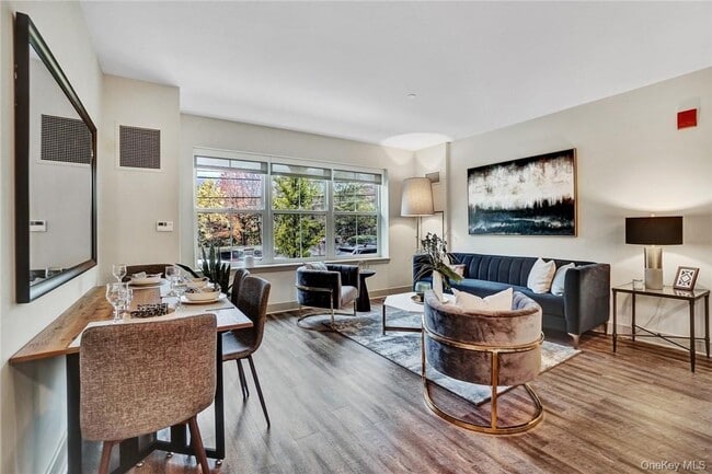 Building Photo - 92 Blauvelt Wy