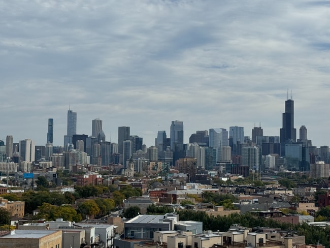 Building Photo - 1601 W Division St
