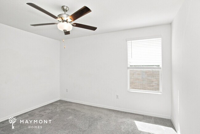 Building Photo - 4137 84th Ct E