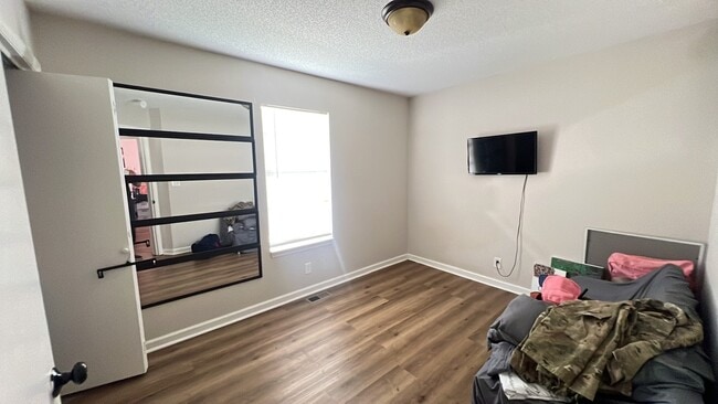 Building Photo - 78 Grassmire Dr