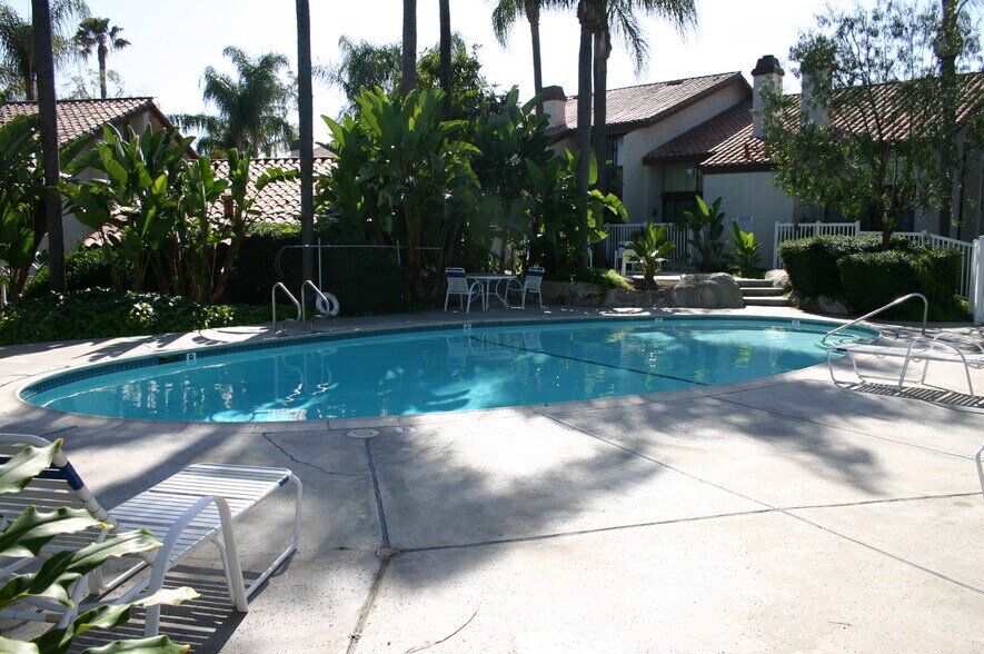 Pool, 1 of 2 - 247 Oahu Way