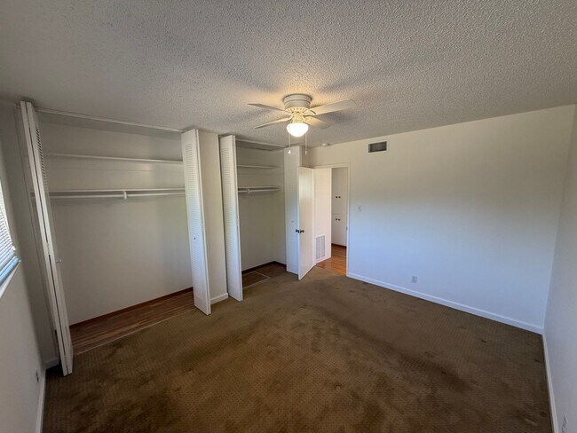 Building Photo - 3 Bedroom | 1.5 Bathroom | Single Family Home in Carmichael