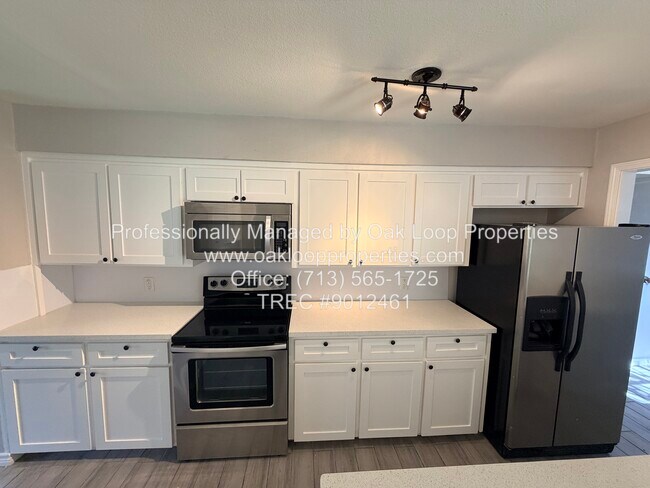 Building Photo - 1607 Chestnut Ridge Rd