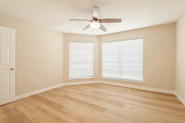 Building Photo - 1262 Rock Canyon Dr
