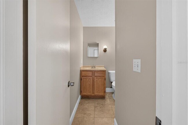 Building Photo - 5301 Hansel Ave