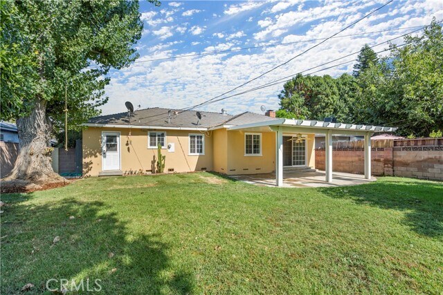 Building Photo - 7721 Oakdale Ave