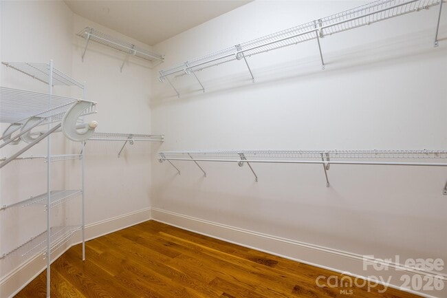 Building Photo - 1031 Oriole St