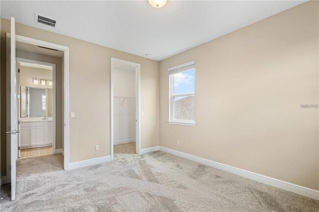 Building Photo - 16031 Silver Brk Wy