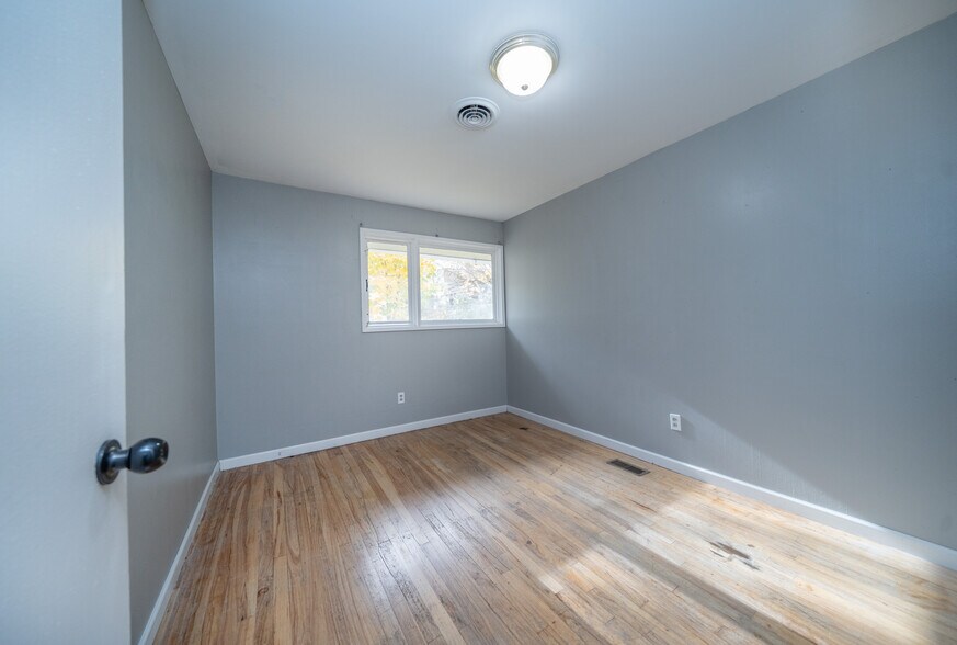 Building Photo - 3512 East Ben Burr Boulevard