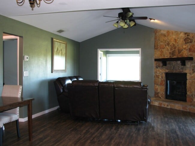 Building Photo - Beautiful 11.16 Acre Farm with Lots of Amenities!