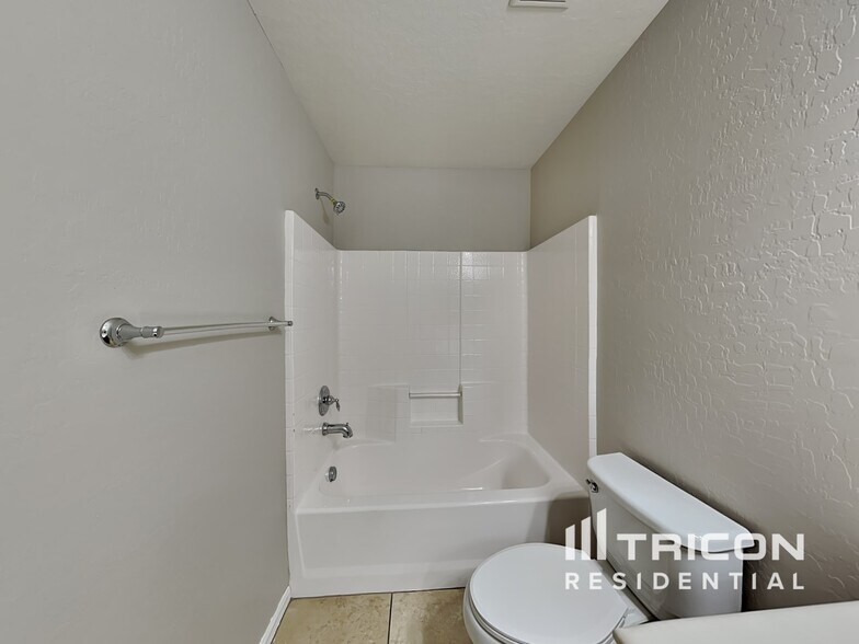 Building Photo - 4650 Ranch House Rd