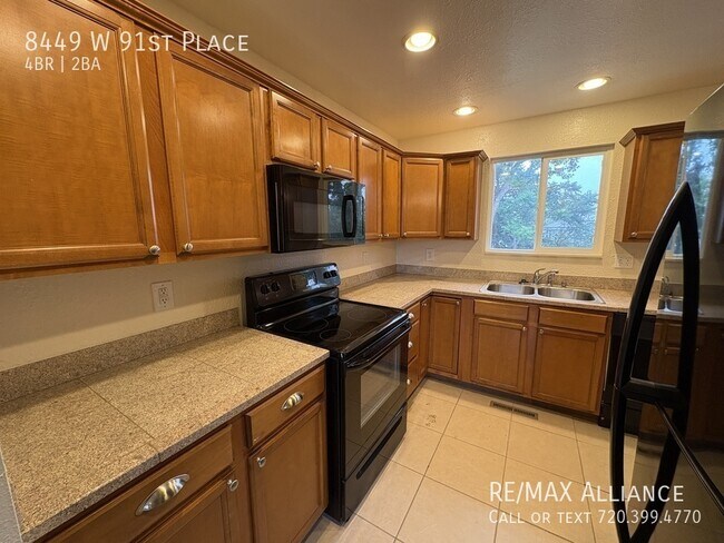 Building Photo - 8449 W 91st Pl