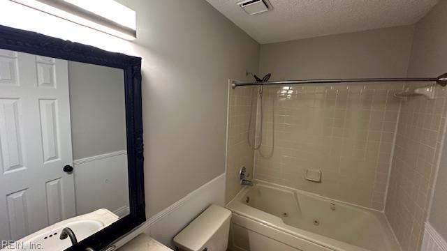 Building Photo - 2217 Waterpoint Pl