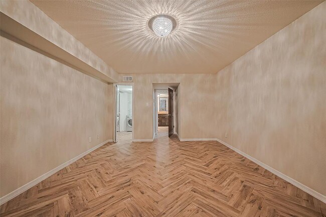 Building Photo - 4633 Wild Indigo St