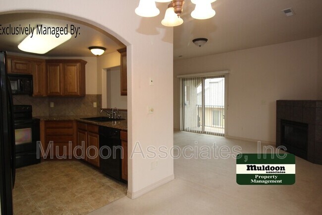 Building Photo - 1590 Little Bear Creek Point