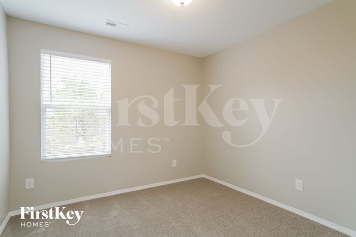 Building Photo - 280 Rowan Dr