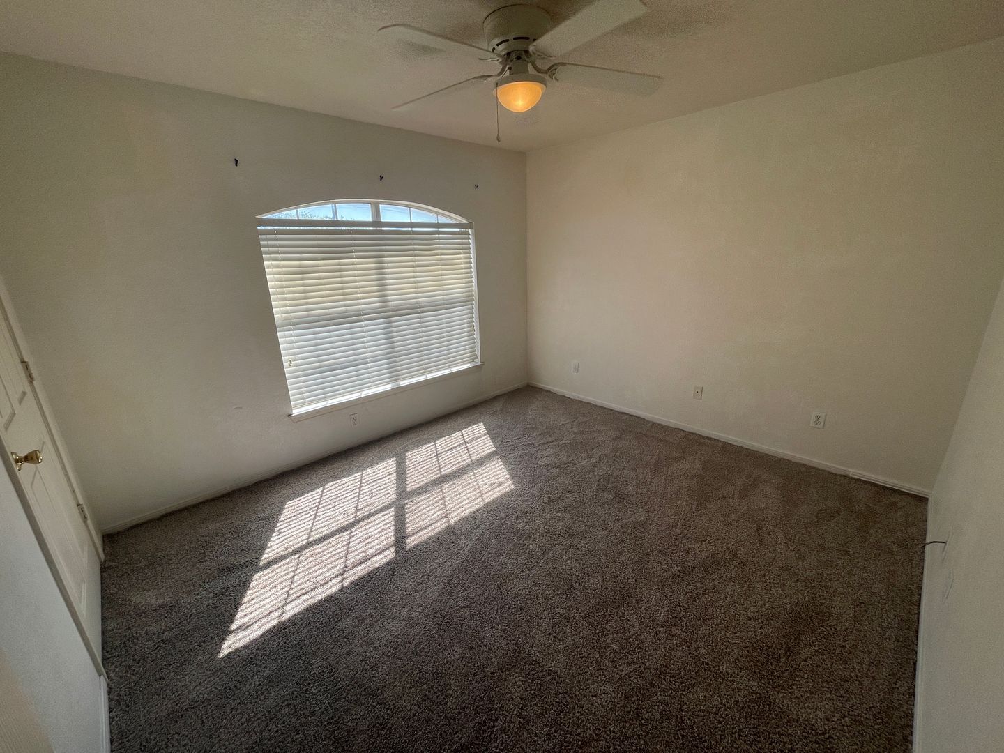 Building Photo - 211 N 3rd St