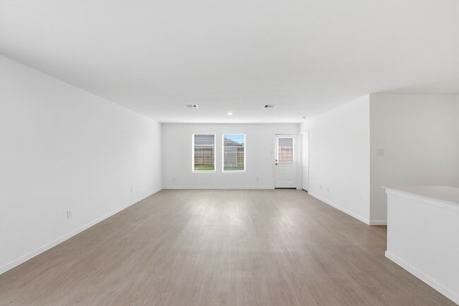Building Photo - 26815 Rosebay Wds Dr