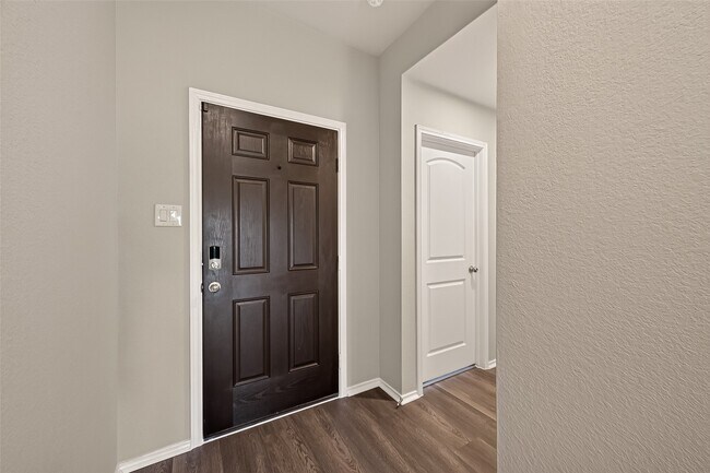 Building Photo - 21422 Chester Cliff Ln