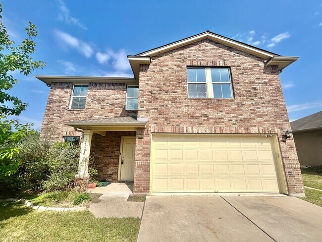 Primary Photo - Gorgeous 3 Bed 2.5 Bath Single Family Home